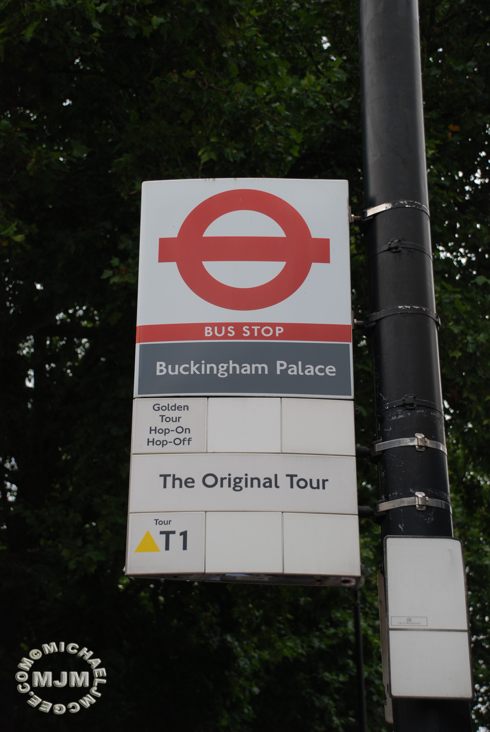 Buckingham Palace / michaeljmcgee.com