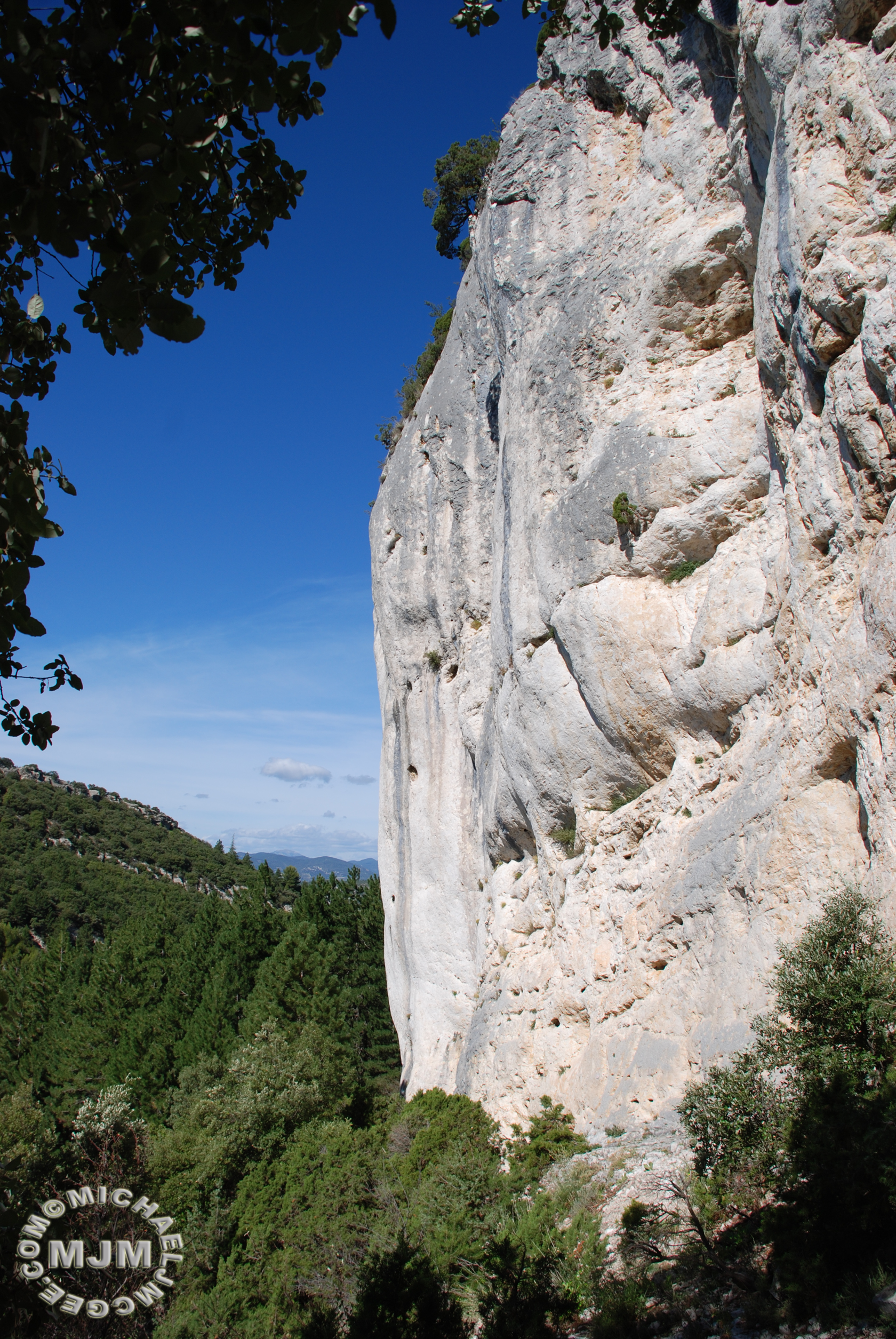Malaucne (Roches du Groseau) / michaeljmcgee.com