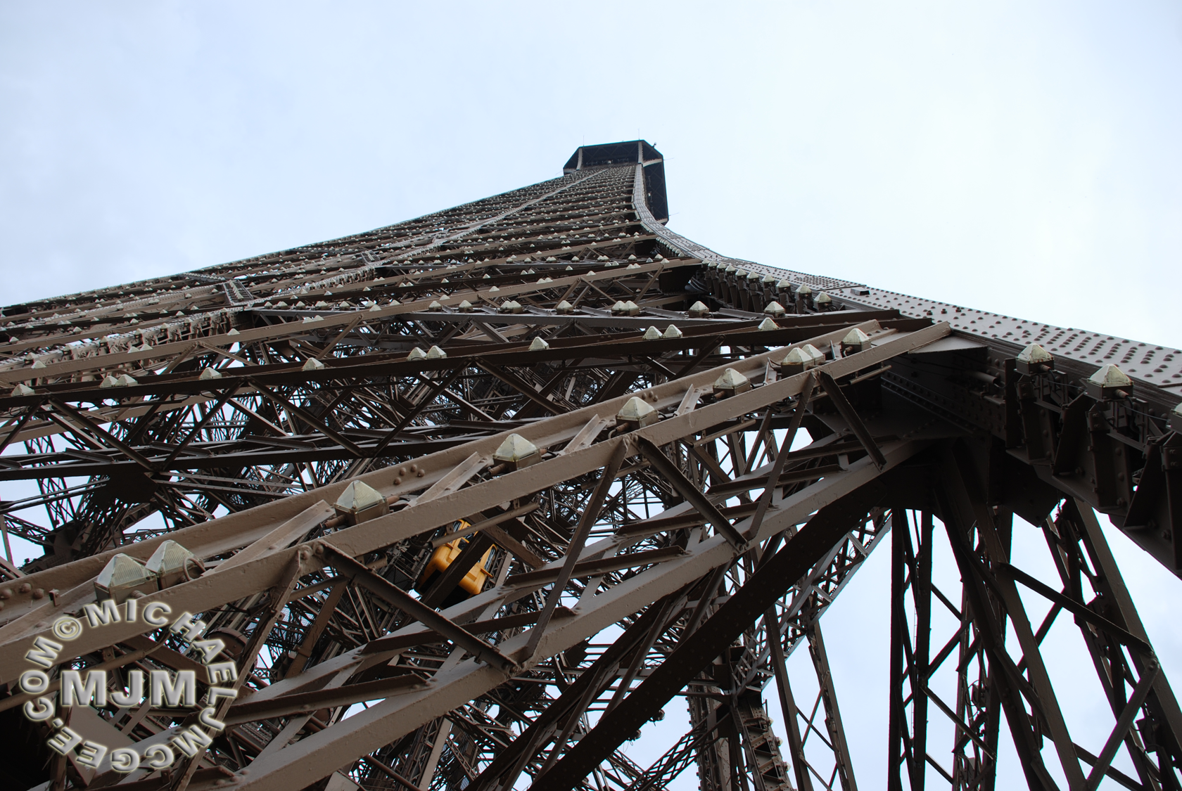 Eiffel Tower / michaeljmcgee.com