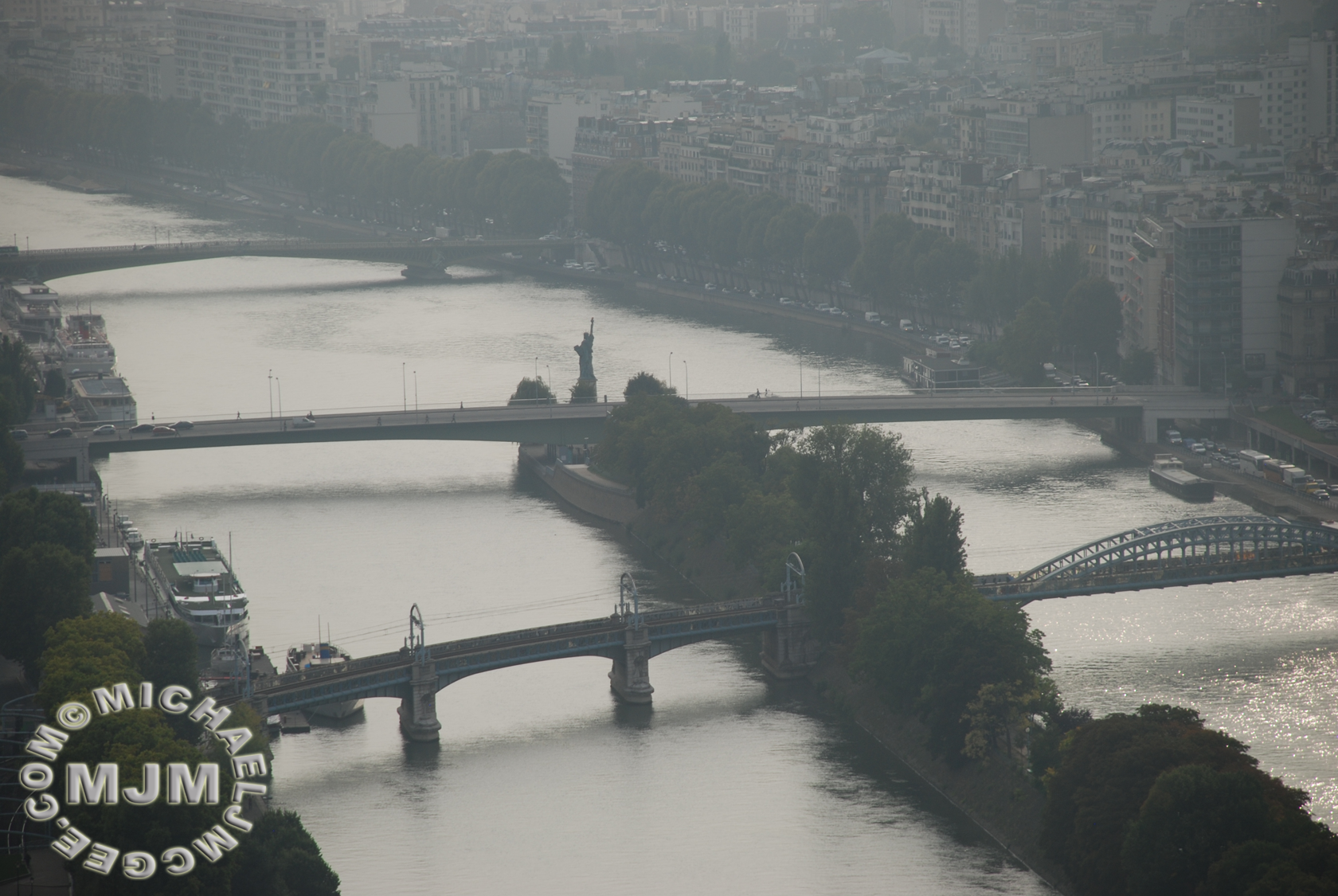 Eiffel Tower / michaeljmcgee.com