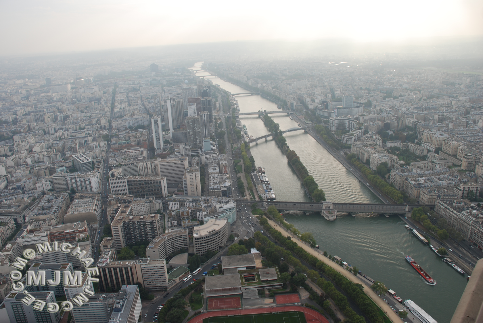 Eiffel Tower / michaeljmcgee.com