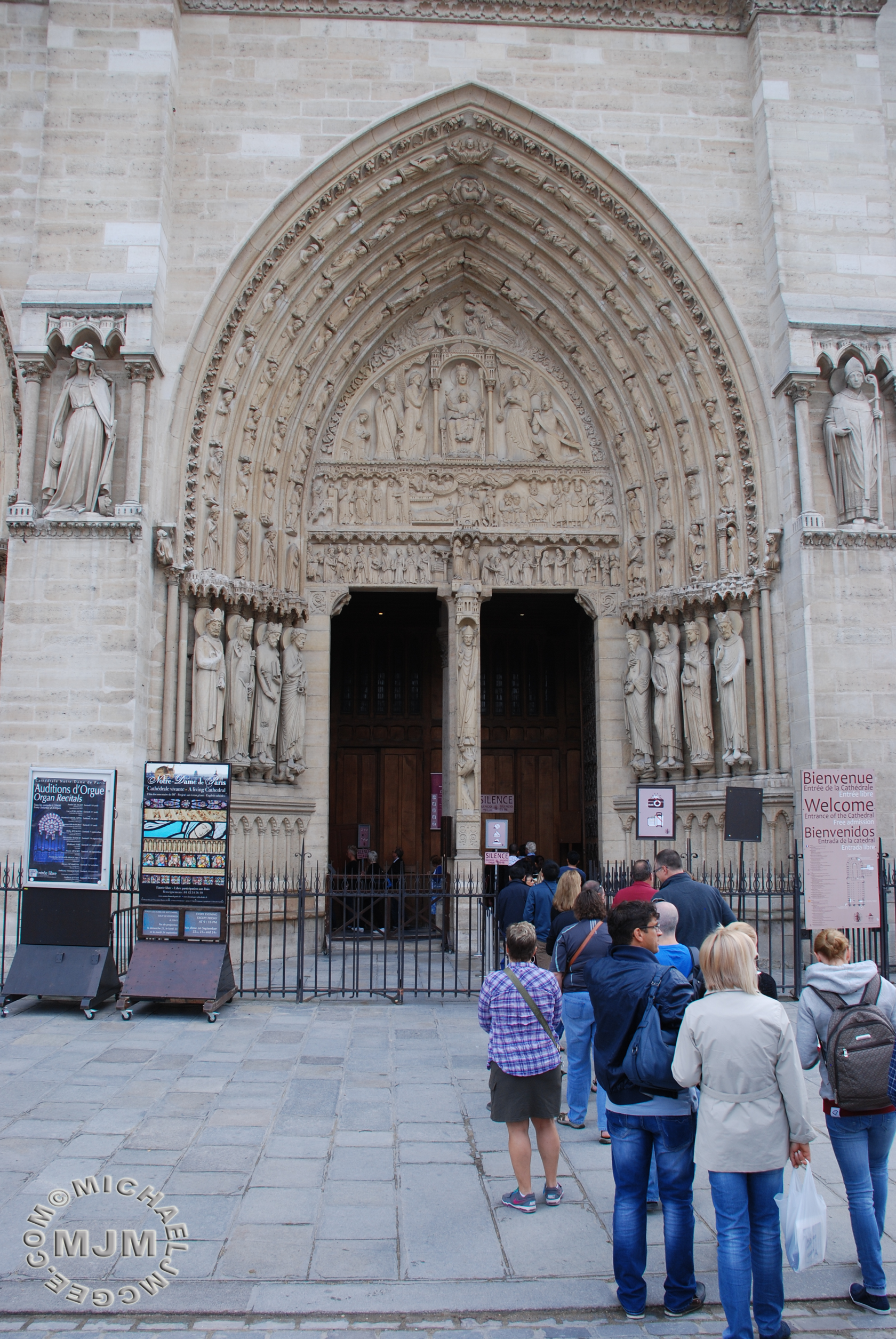 Cathedrale Notre Dame / michaeljmcgee.com