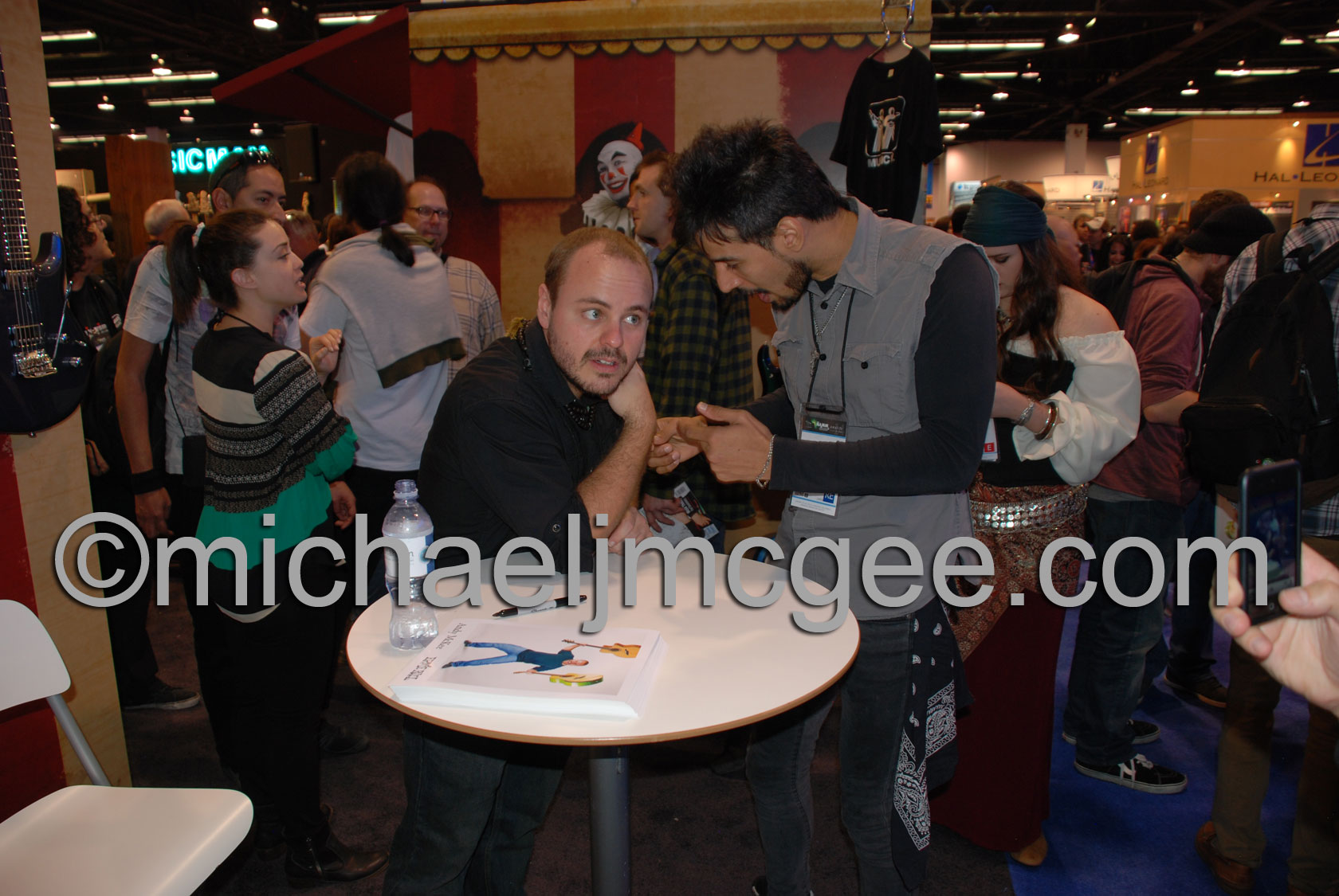 Andy McKee / michaeljmcgee.com