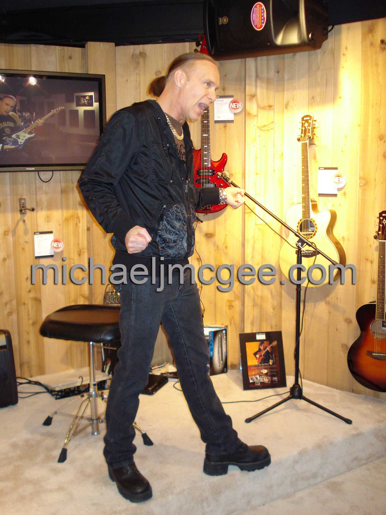 Billy Sheehan / michaeljmcgee.com
