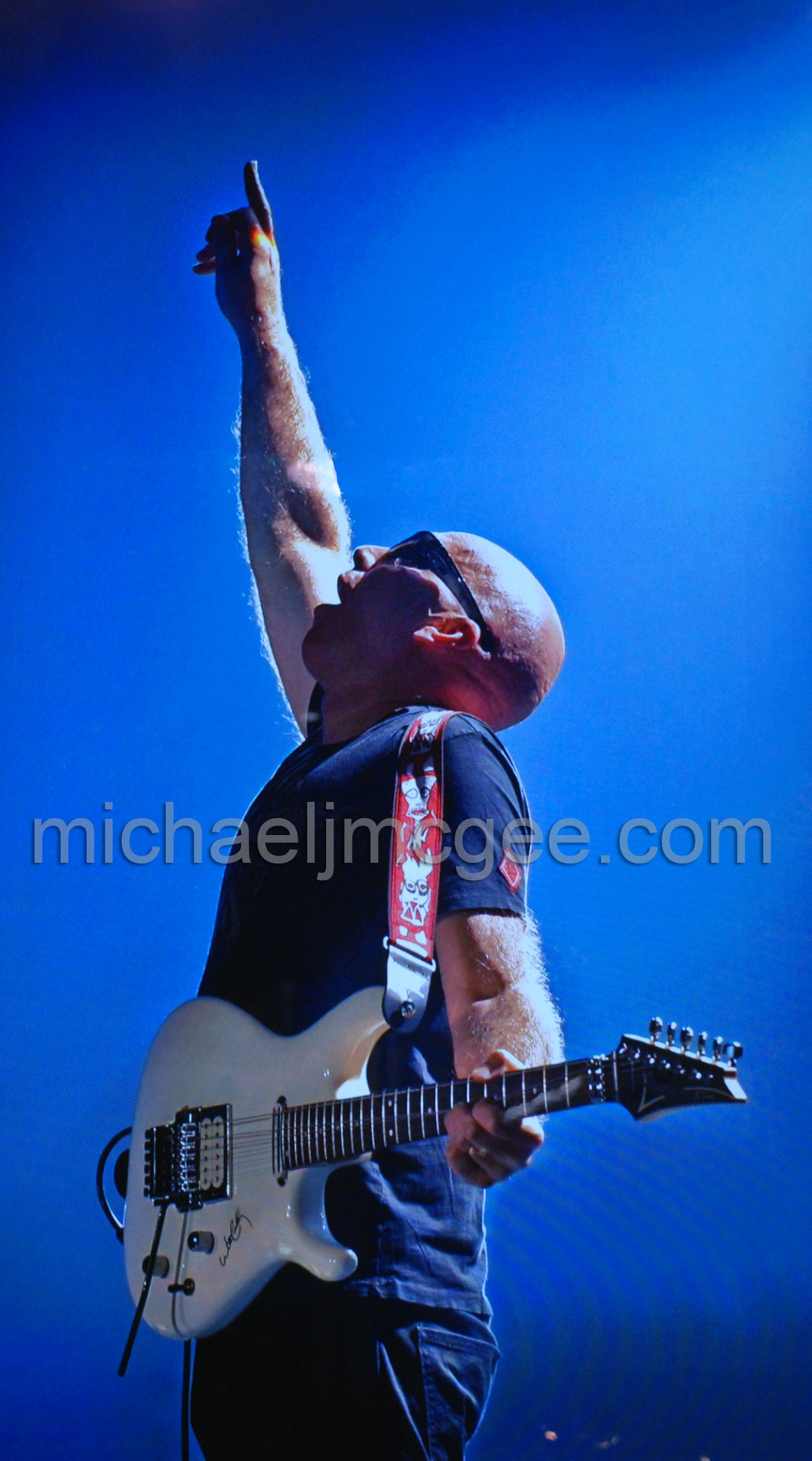 Joe Satriani / michaeljmcgee.com