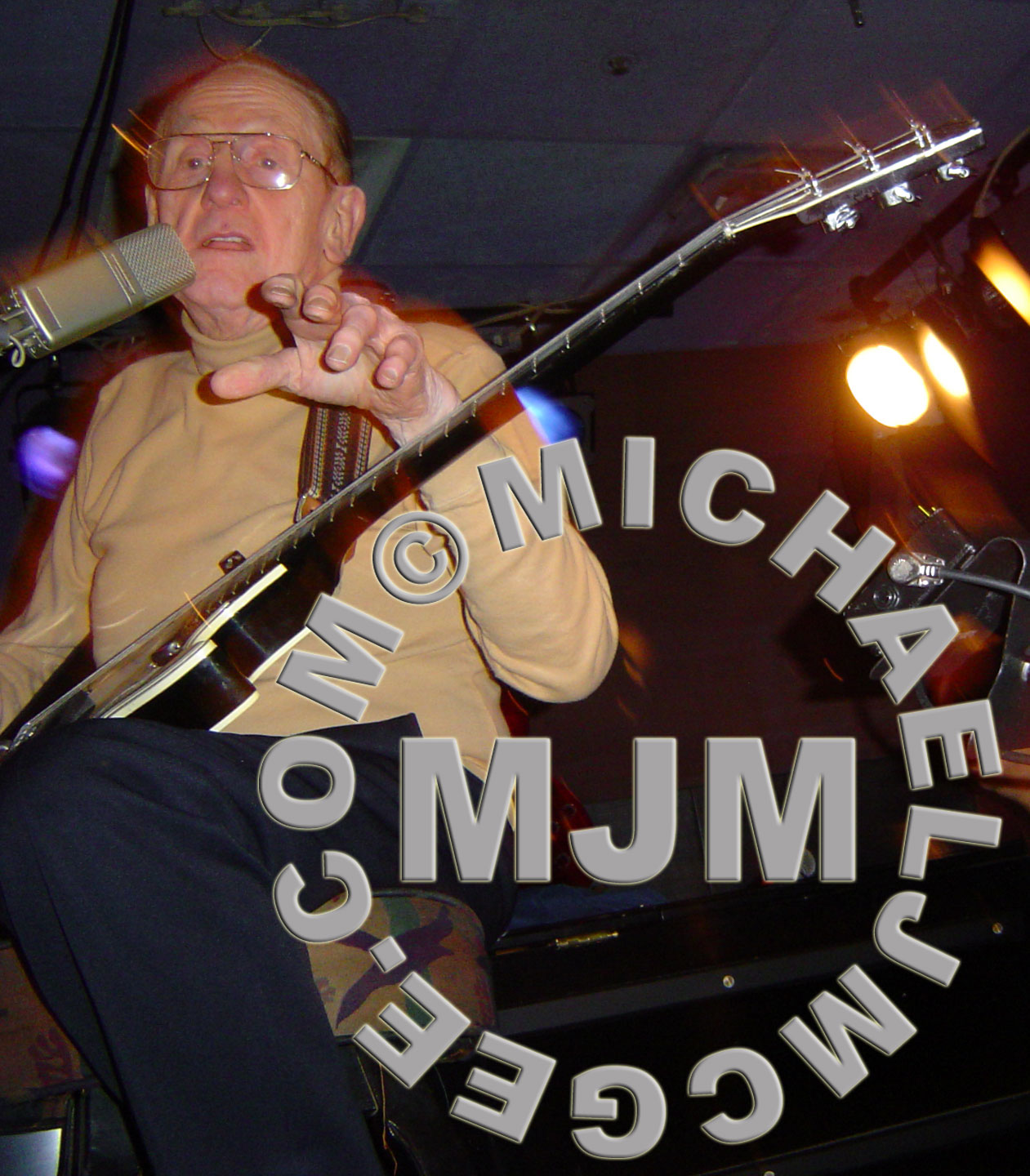 Les Paul / michaeljmcgee.com