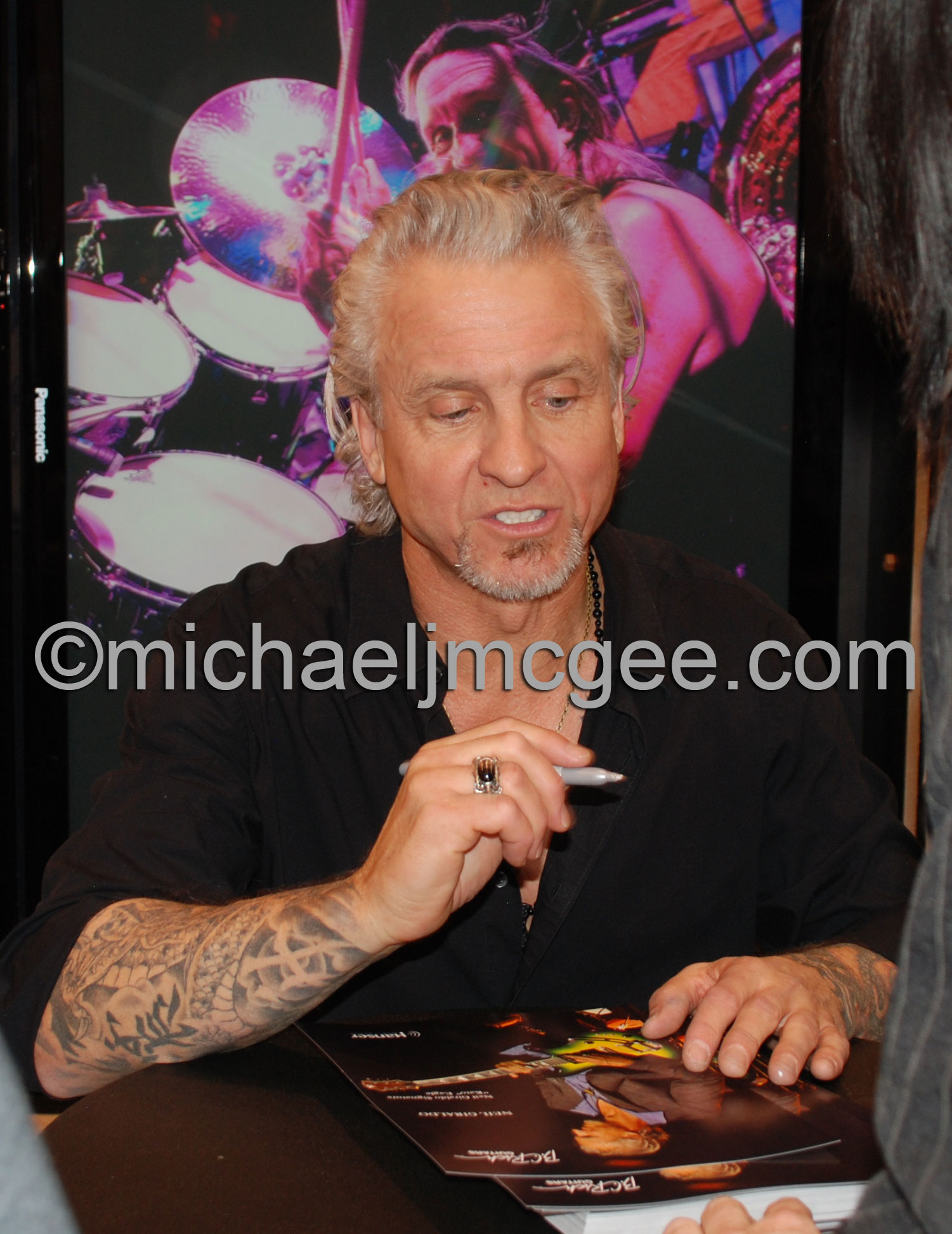 Neil Giraldo / michaeljmcgee.com