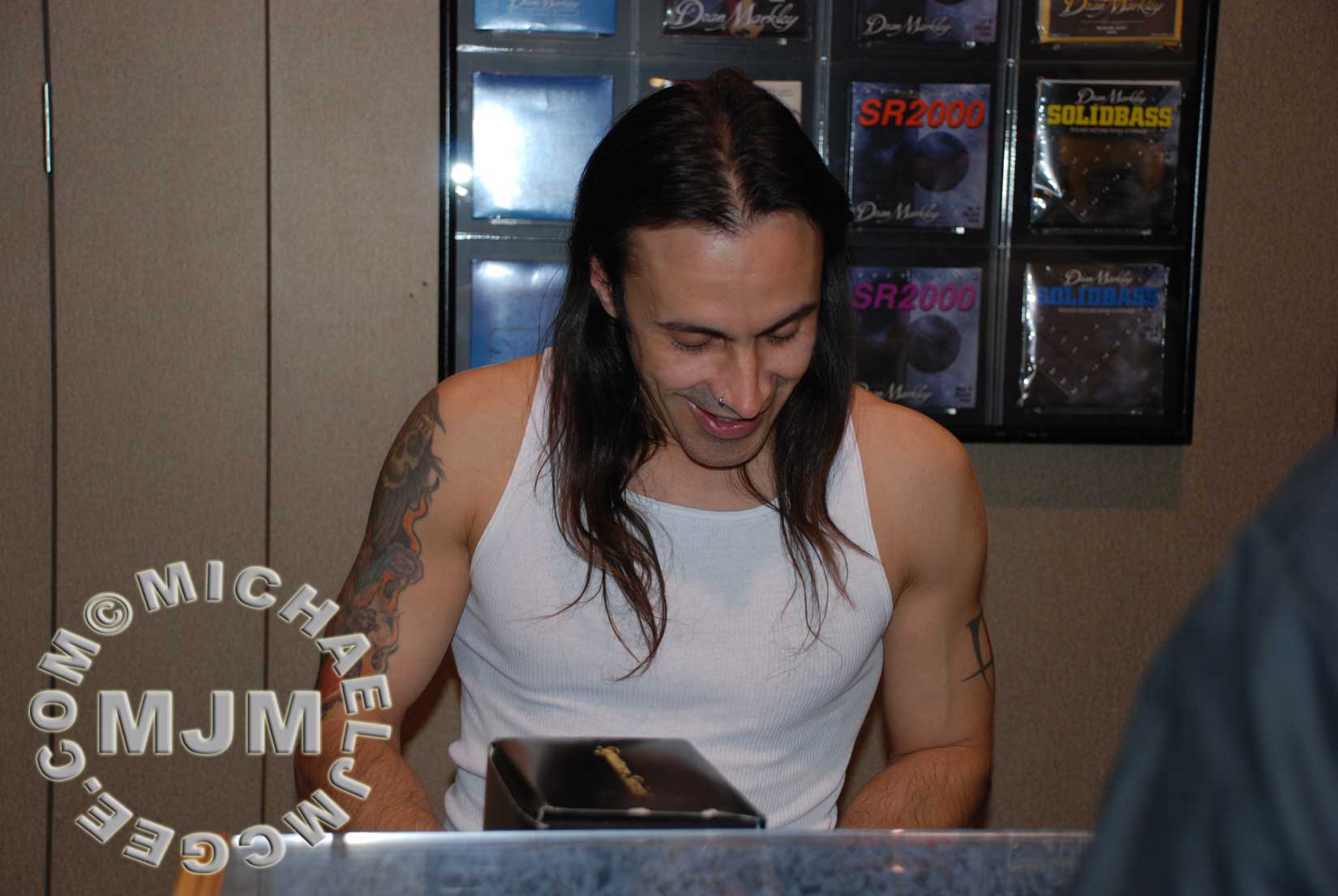 Nuno Bettencourt / michaeljmcgee.com 