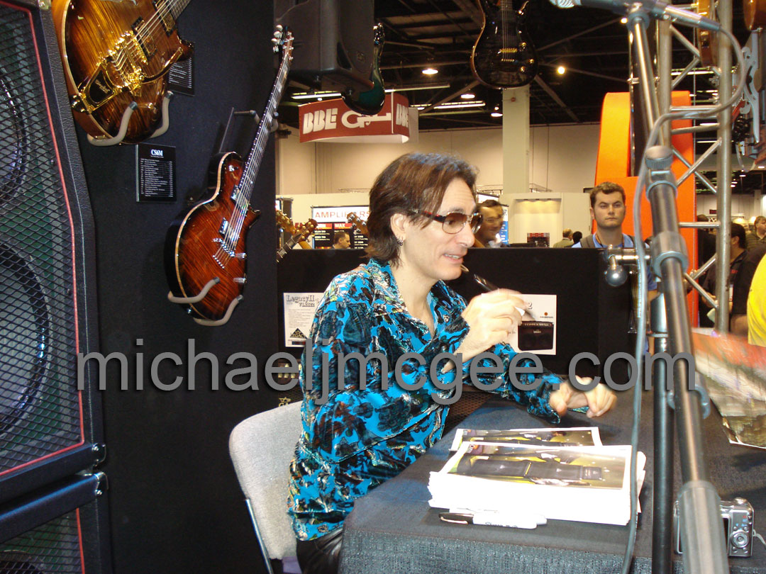Steve Vai / michaeljmcgee.com