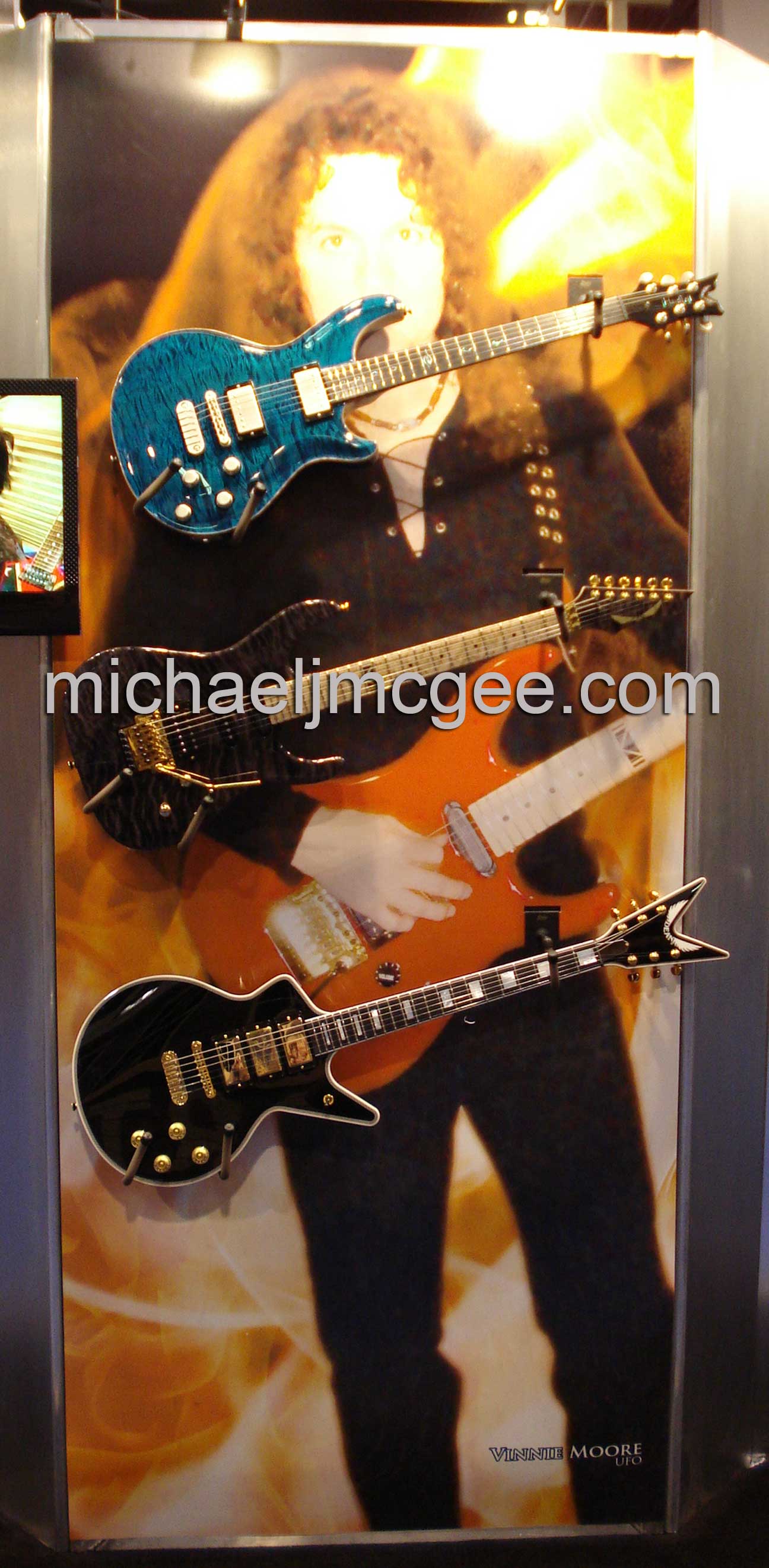 Vinnie Moore / michaeljmcgee.com