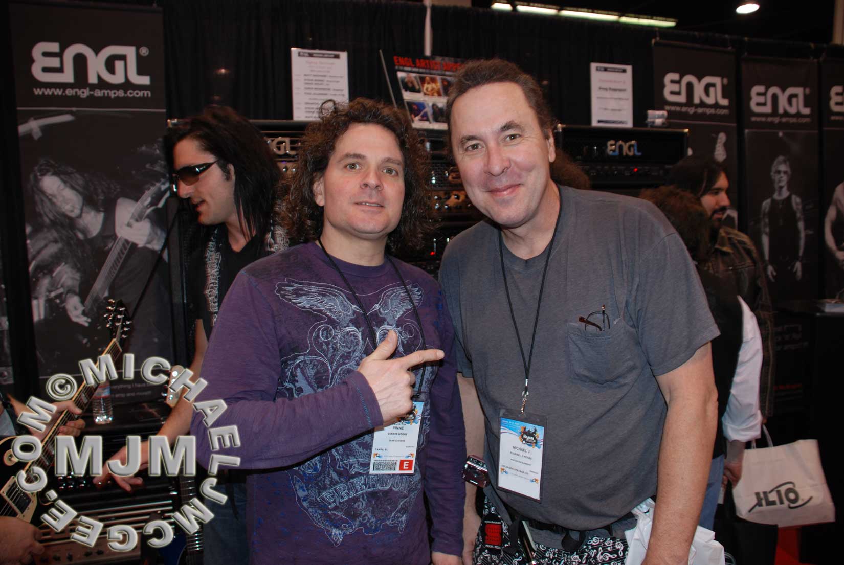 Vinnie Moore / michaeljmcgee.com