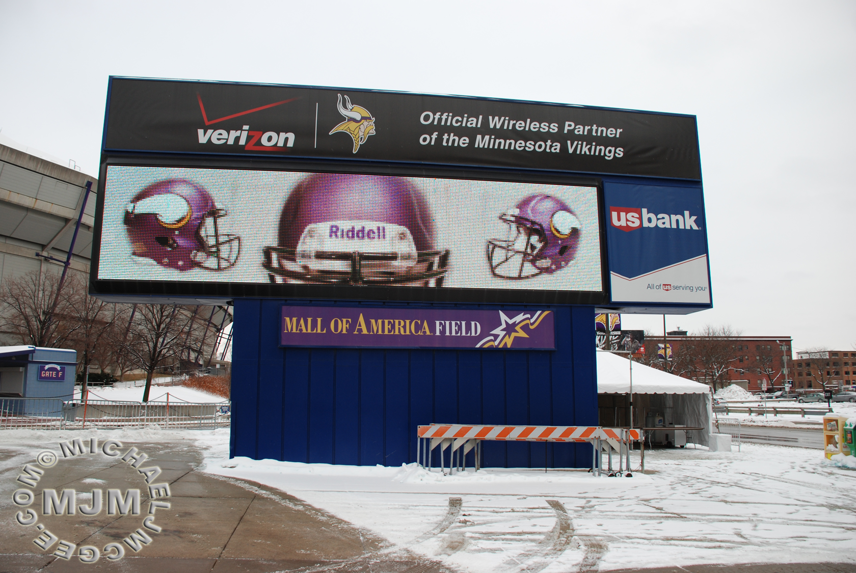 Eagles @ Vikings 12-15-2013 / michaeljmcgee.com