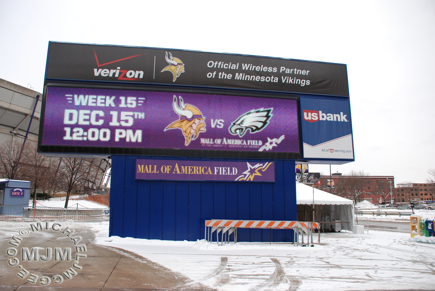 Eagles @ Vikings 12-15-2013 / michaeljmcgee.com