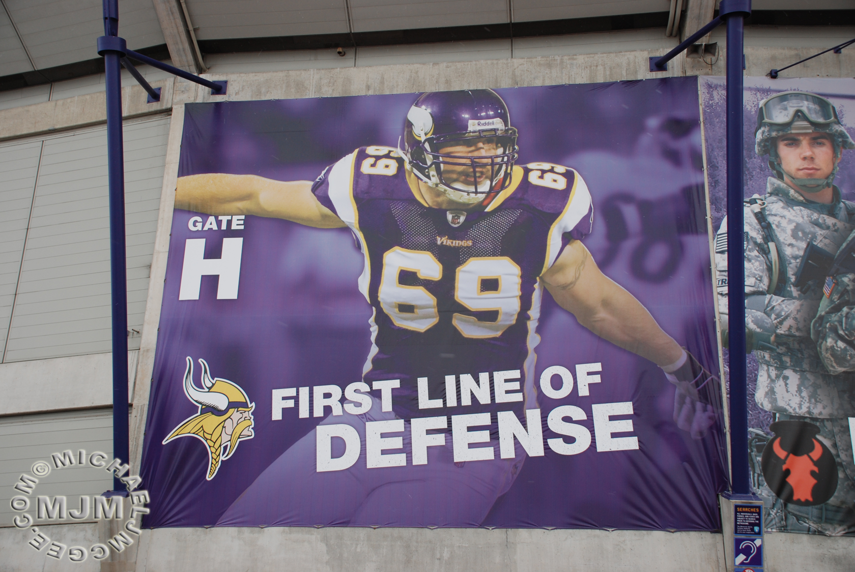Eagles @ Vikings 12-15-2013 / michaeljmcgee.com