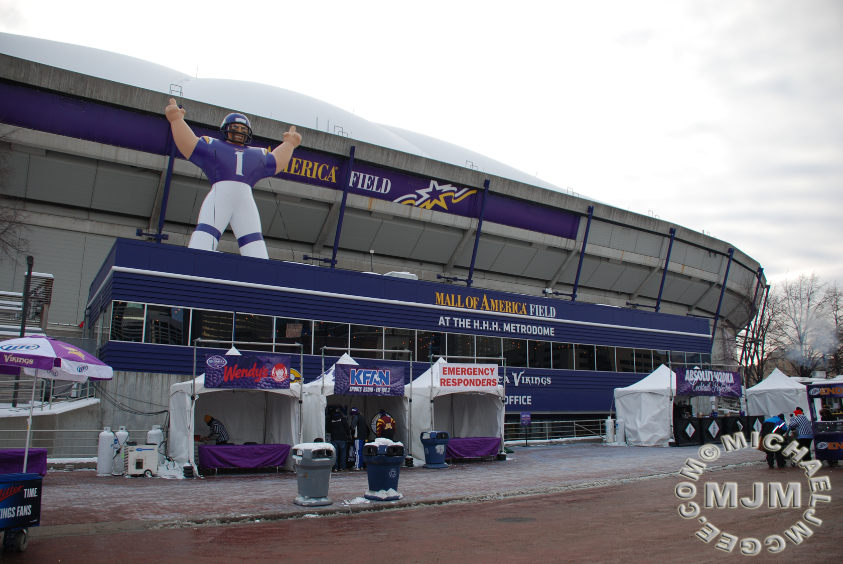 Eagles @ Vikings 12-15-2013 / michaeljmcgee.com