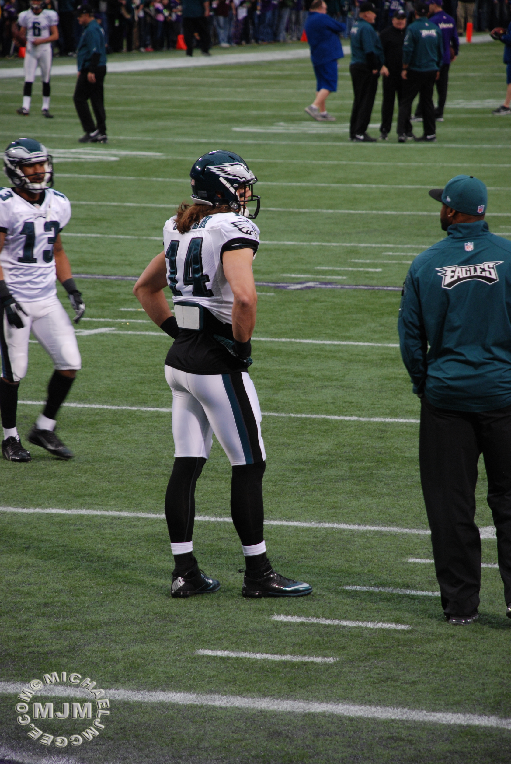 Eagles @ Vikings 12-15-2013 / michaeljmcgee.com