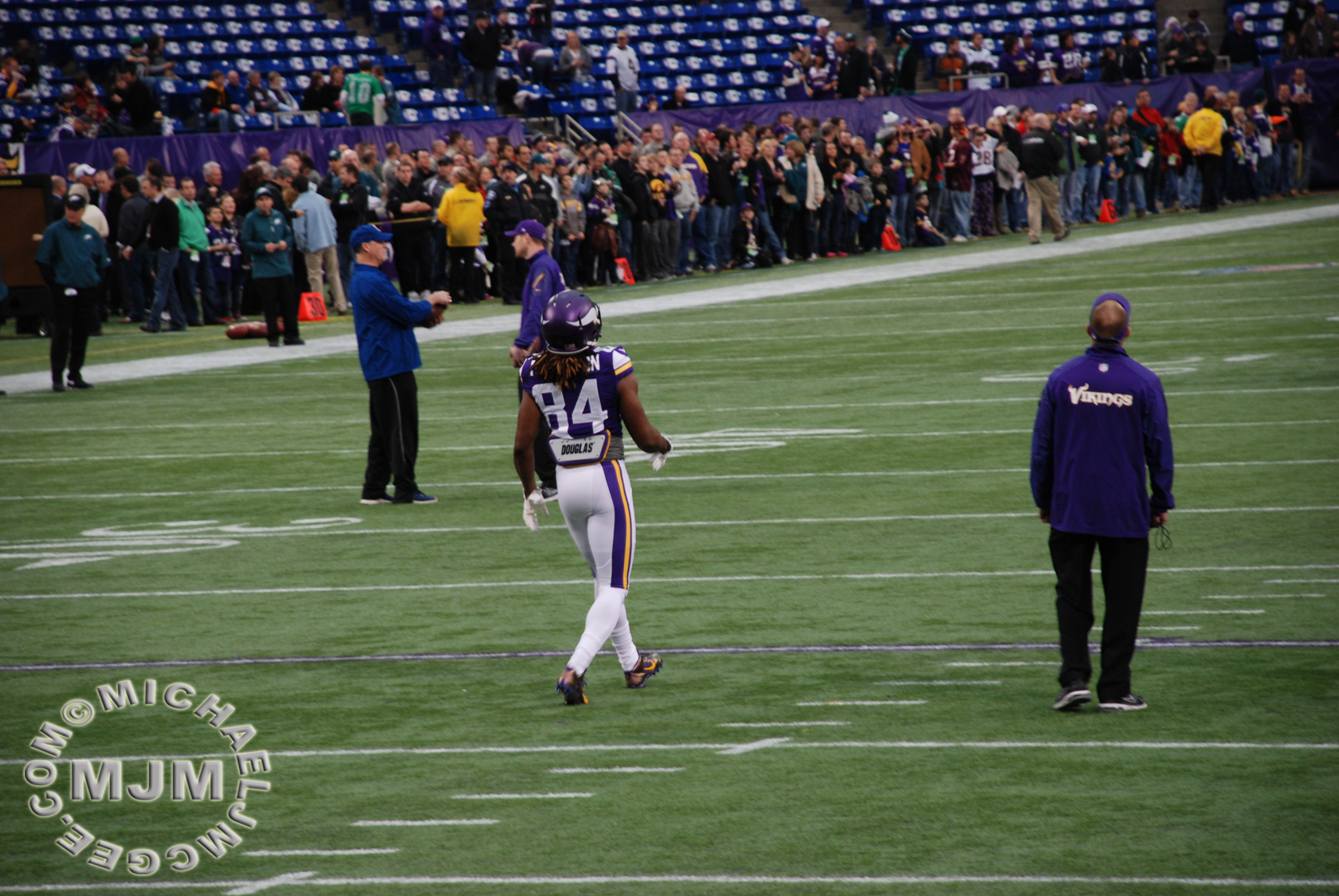 Eagles @ Vikings 12-15-2013 / michaeljmcgee.com