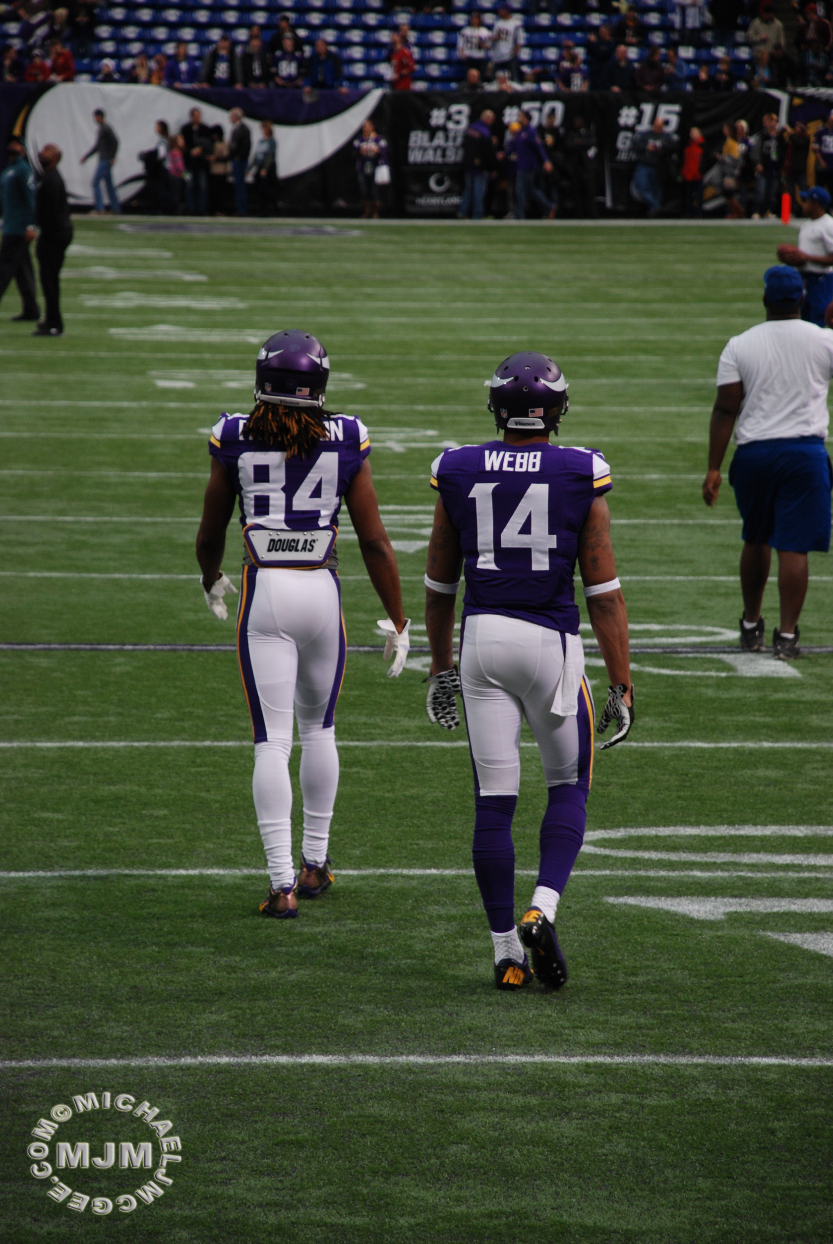 Eagles @ Vikings 12-15-2013 / michaeljmcgee.com