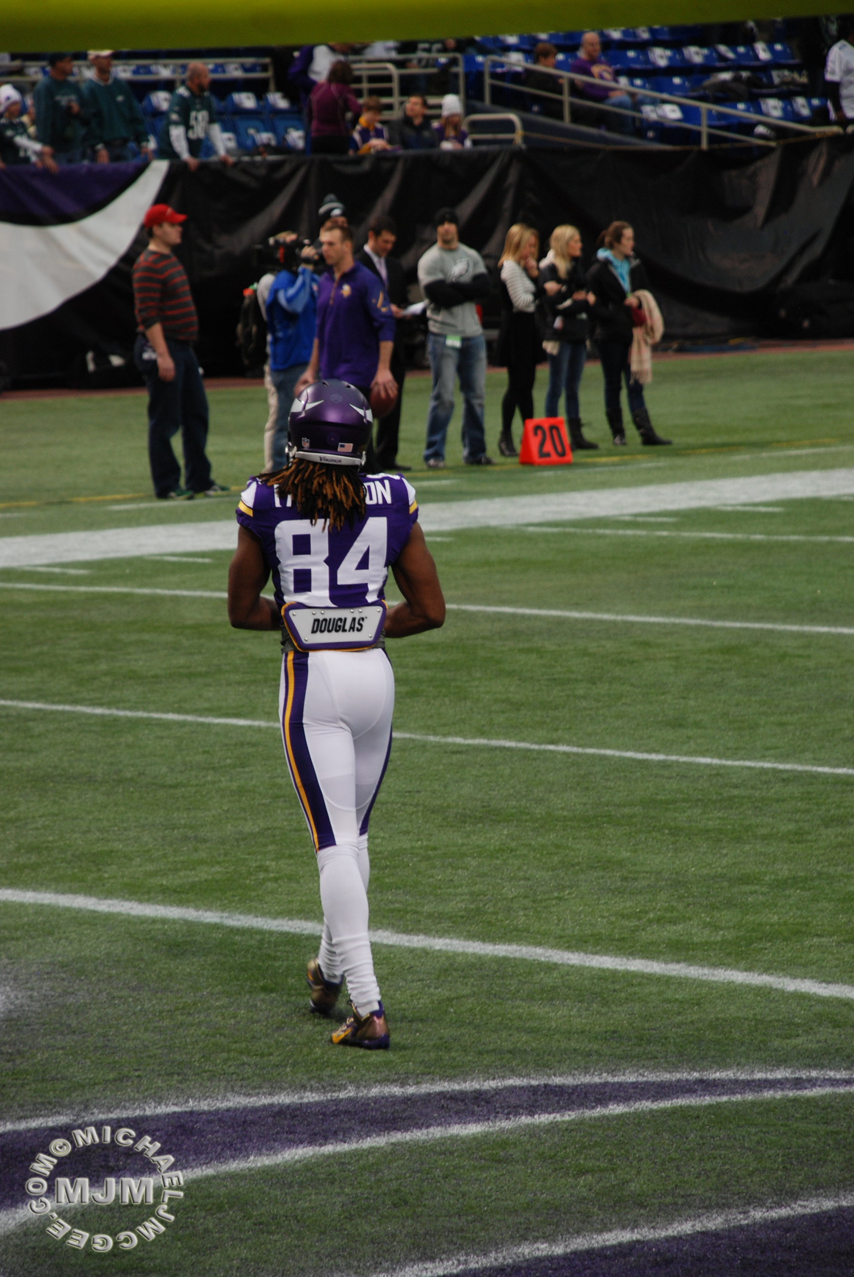 Eagles @ Vikings 12-15-2013 / michaeljmcgee.com