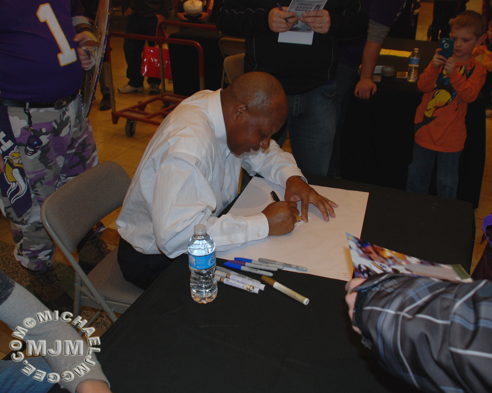 Anthony Carter signing @ AME Sports