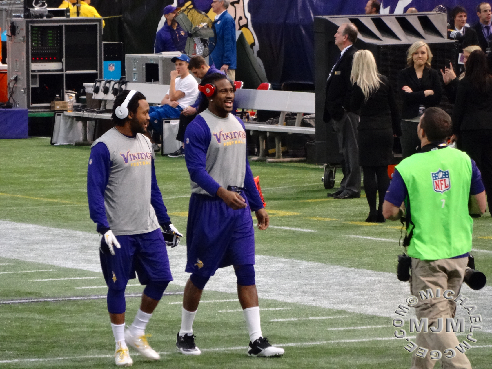 Eagles @ Vikings 12-15-2013 / michaeljmcgee.com