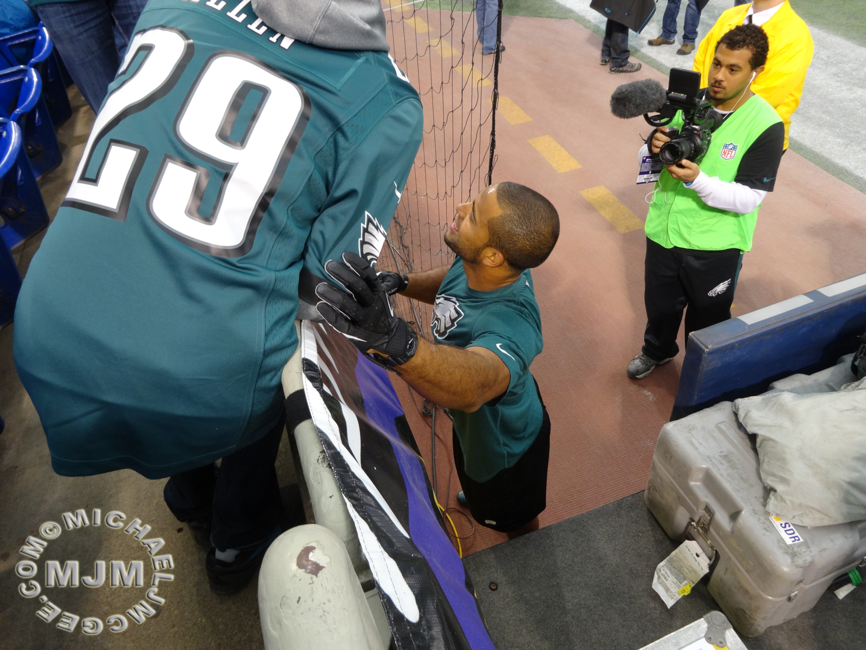 Eagles @ Vikings 12-15-2013 / michaeljmcgee.com