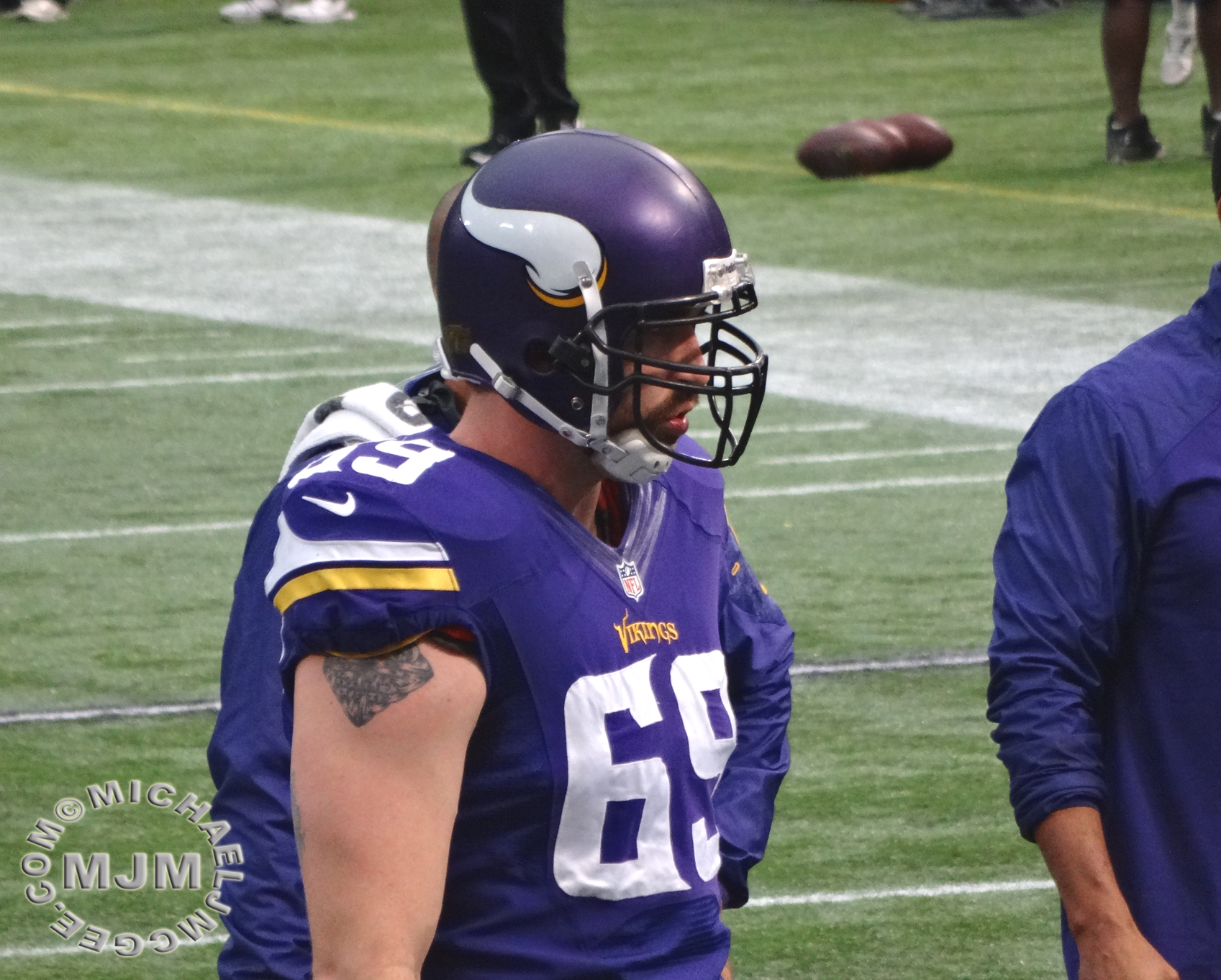Eagles @ Vikings 12-15-2013 / michaeljmcgee.com