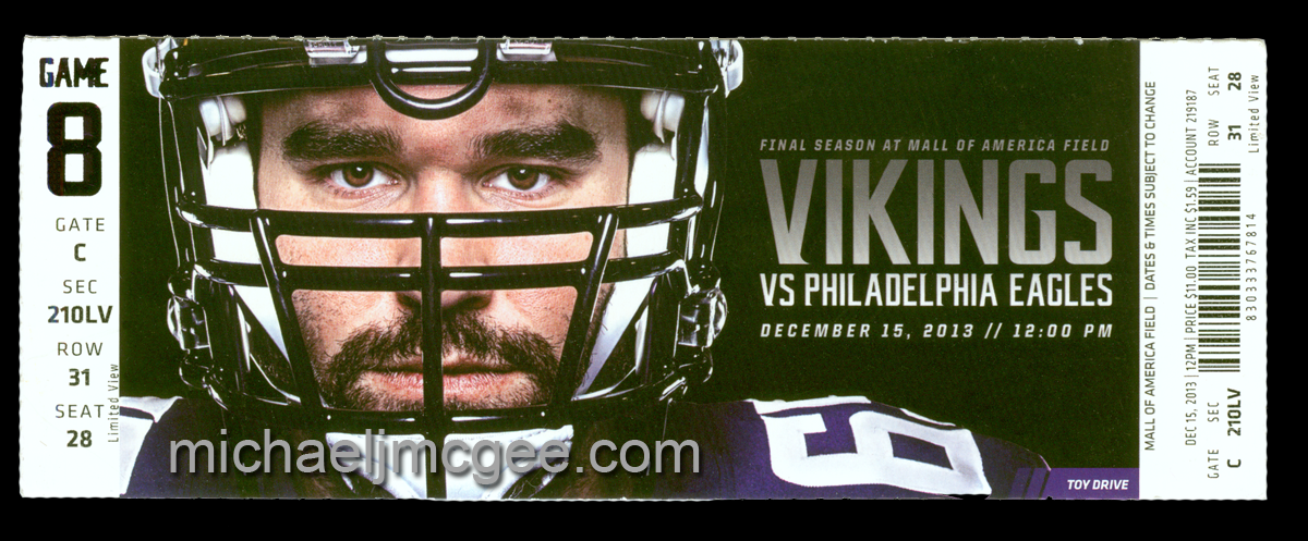Eagles @ Vikings 12-15-2013 / michaeljmcgee.com