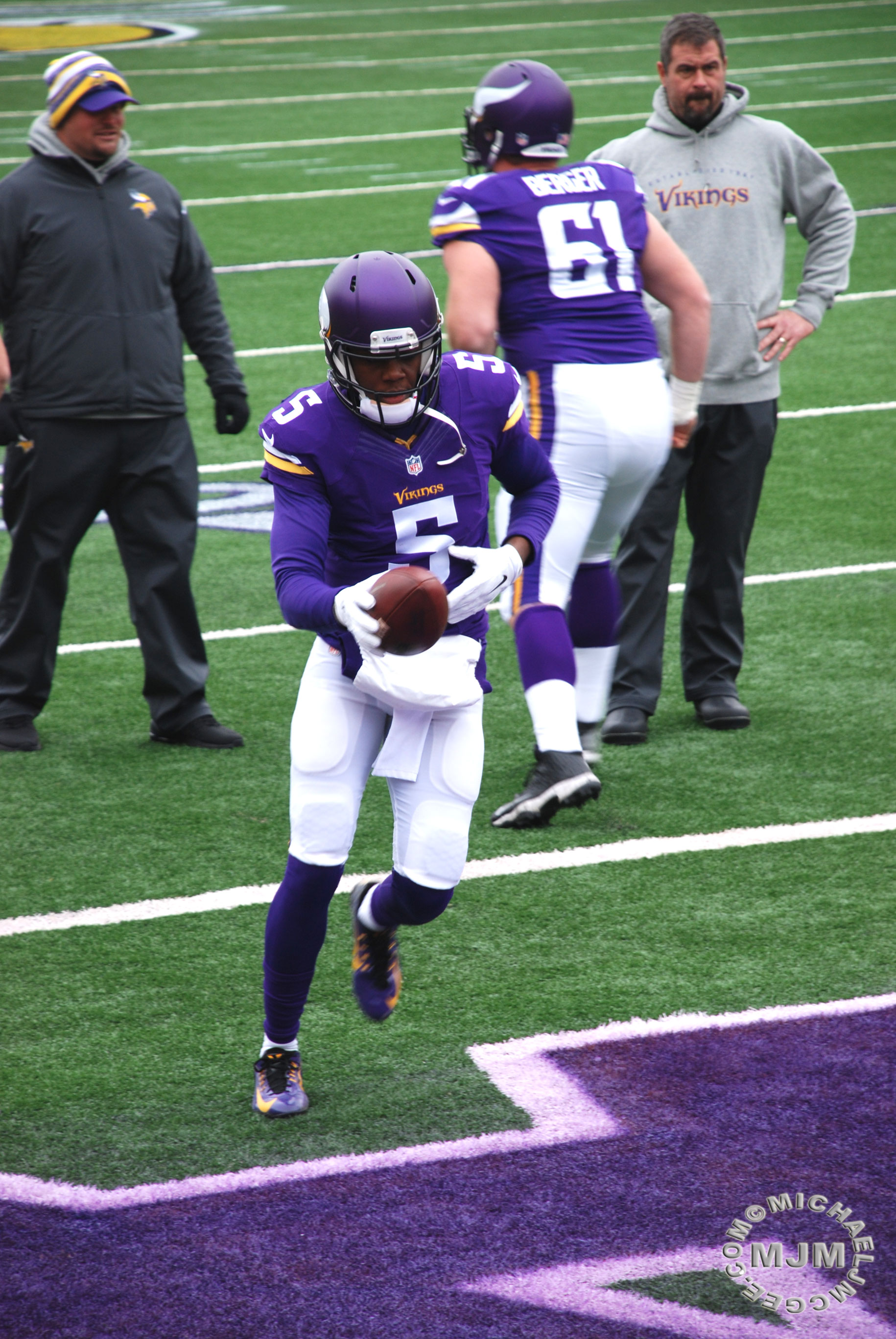 Jets @ Vikings 12/7/2014 / michaeljmcgee.com