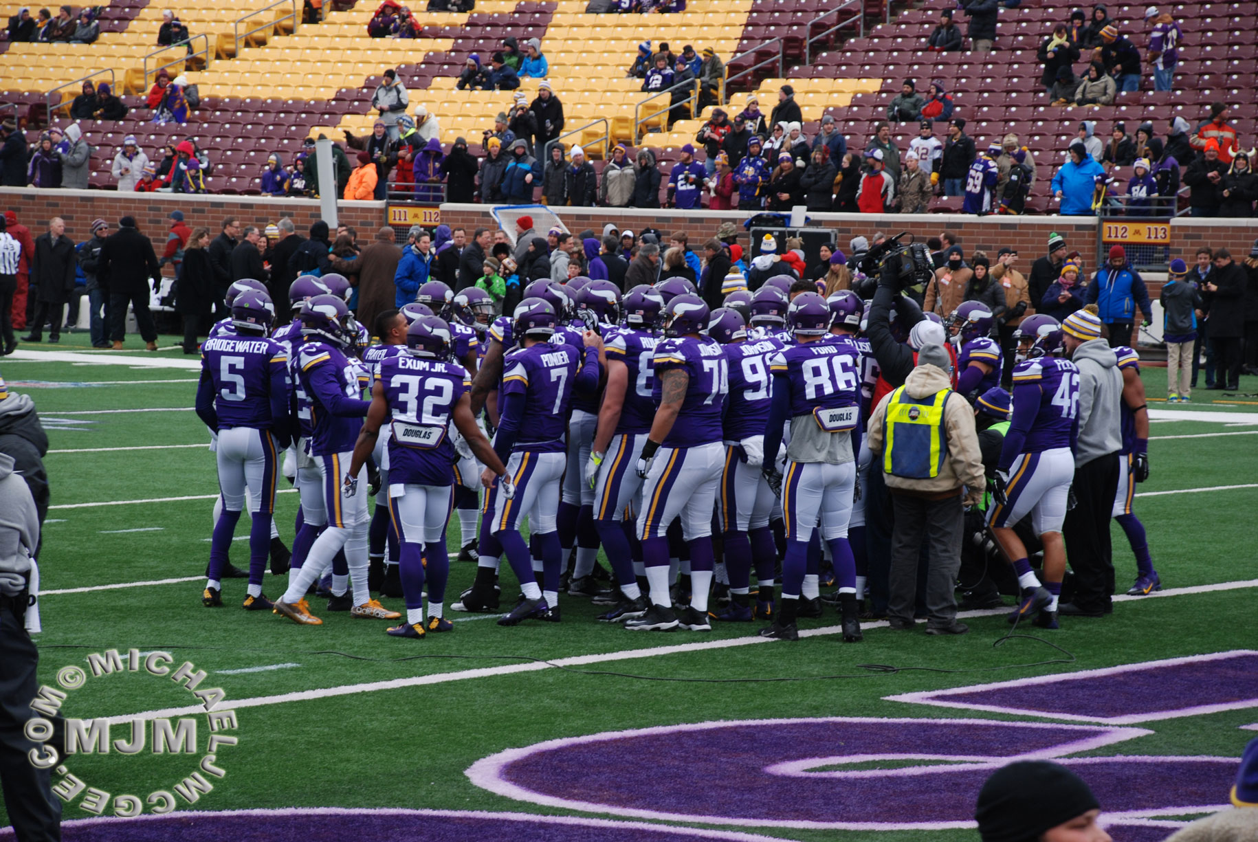 Jets @ Vikings 12/7/2014 / michaeljmcgee.com
